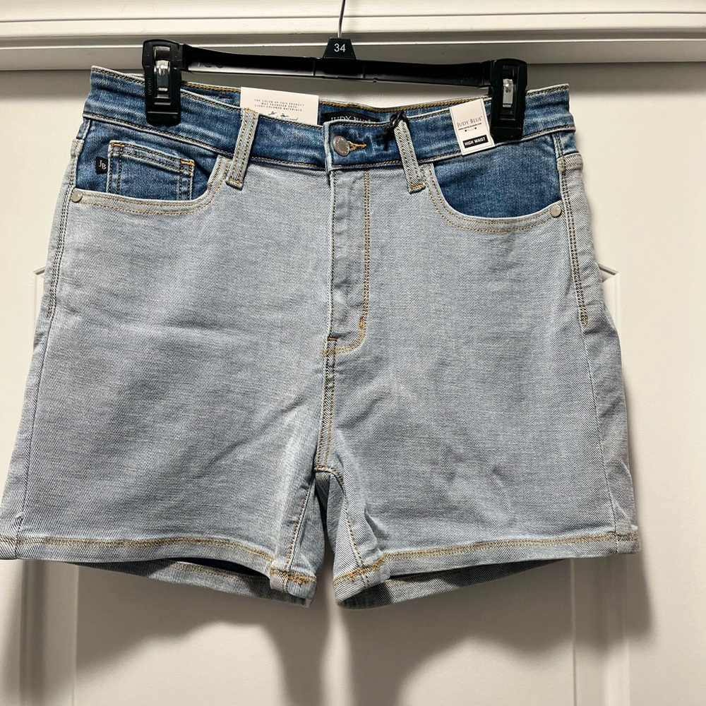 Judy Blue, NWT, high waist color block inside out shorts. Size L